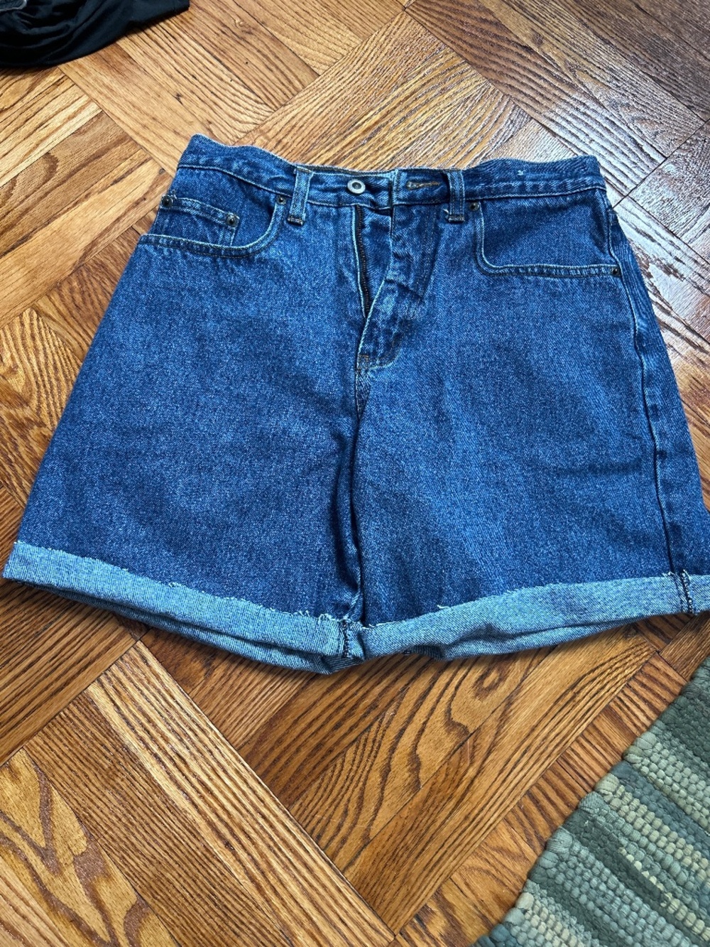 Women’s Cut Off Demin Jean Shorts